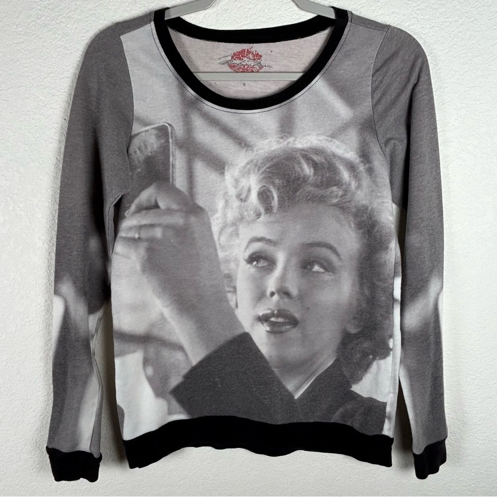 Marilyn Monroe Women’s Sz S sweatshirt by Hot Topic